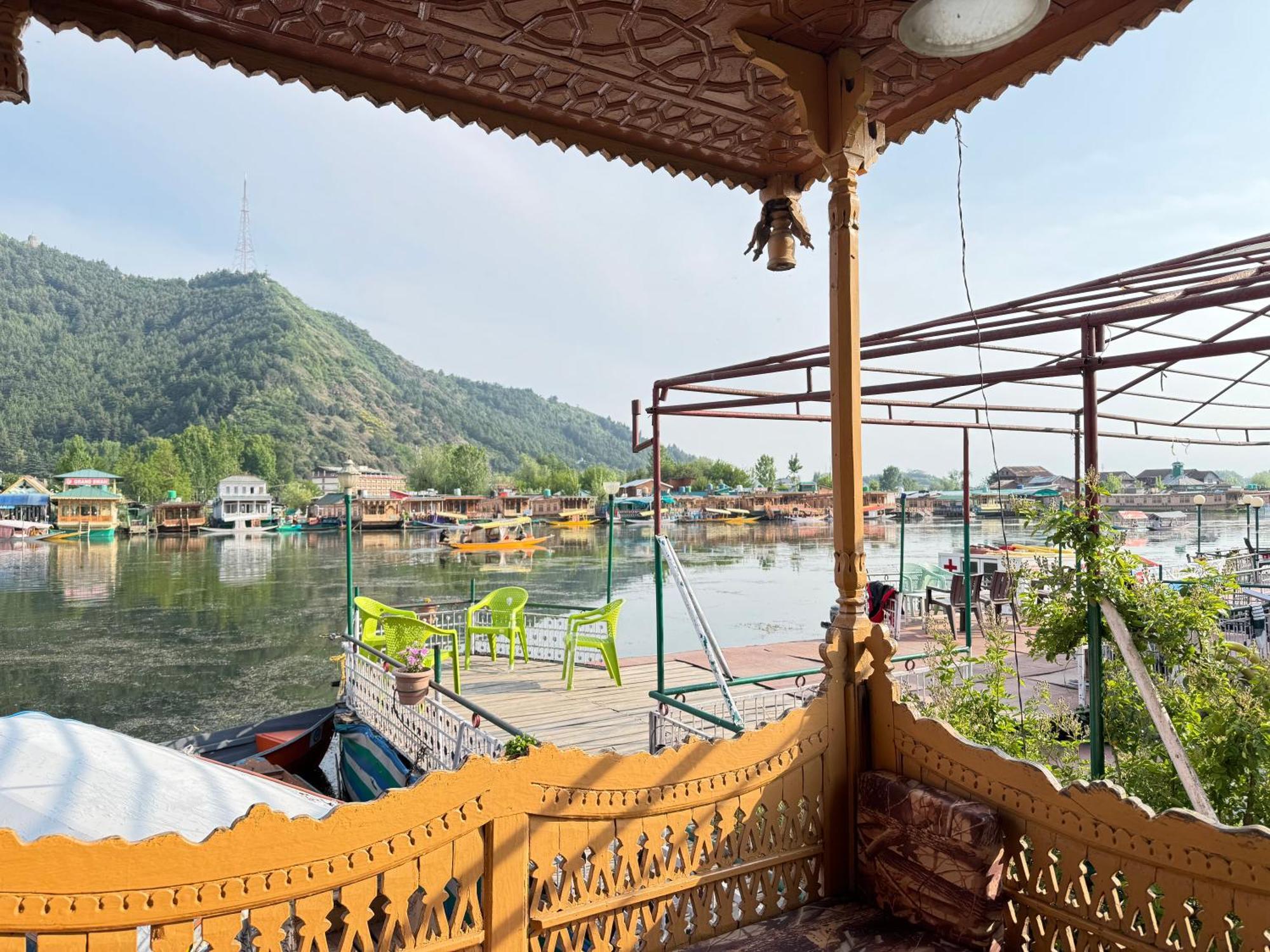 New Sea Palace Houseboats Srīnagar Zewnętrze zdjęcie
