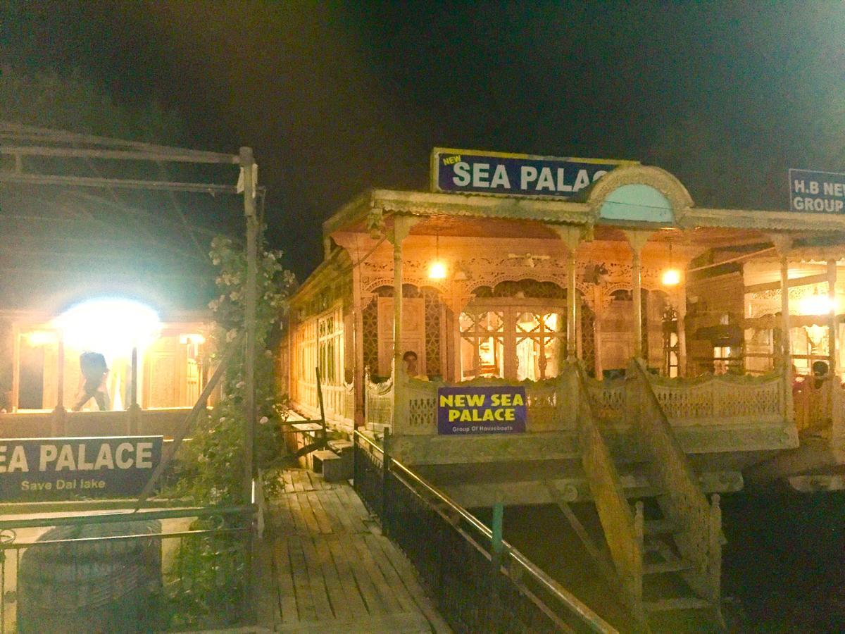 New Sea Palace Houseboats Srīnagar Zewnętrze zdjęcie